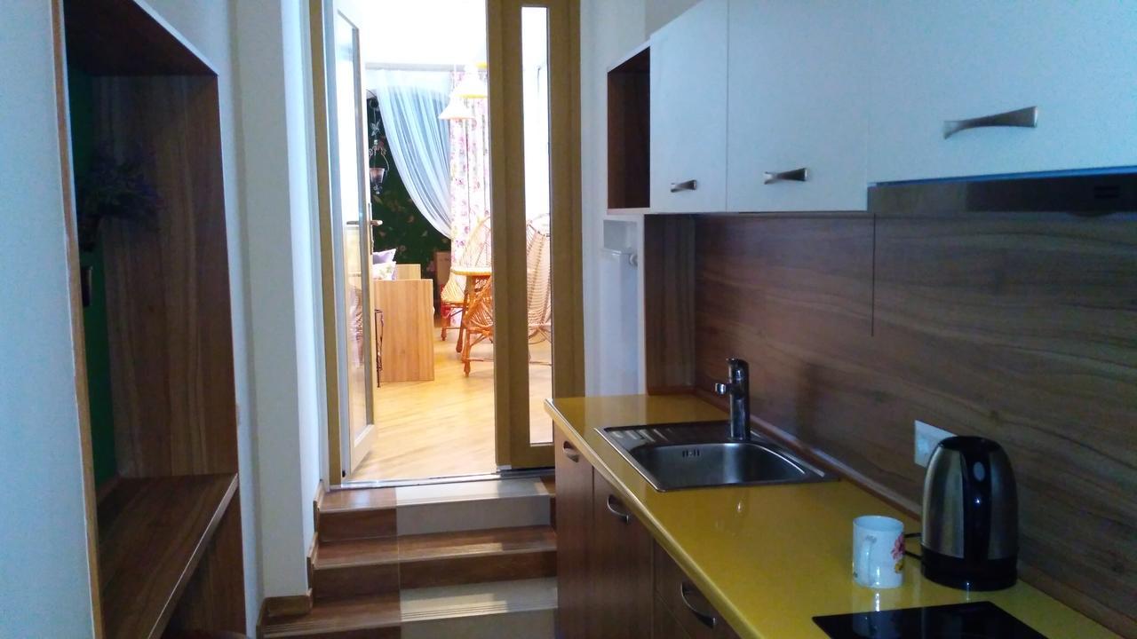 Vip Апартаменти Ван Гог На Площі Ринок Lviv Exterior photo